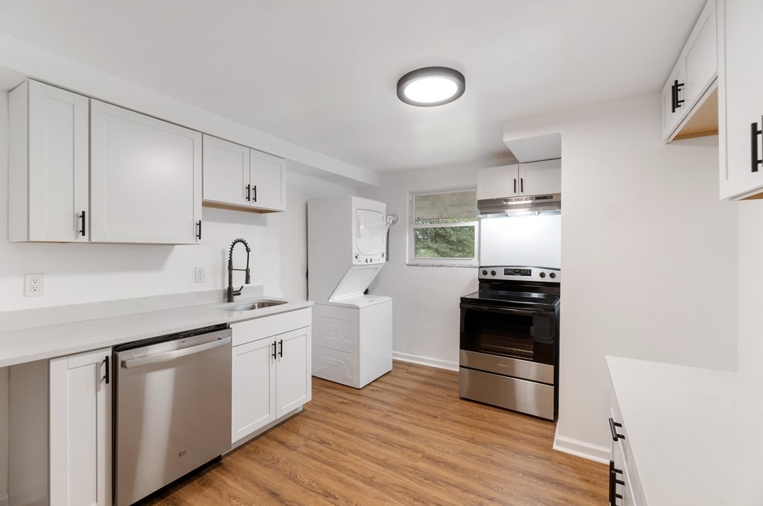 546 Old Frankstown Rd, Monroeville, PA 15146-1043