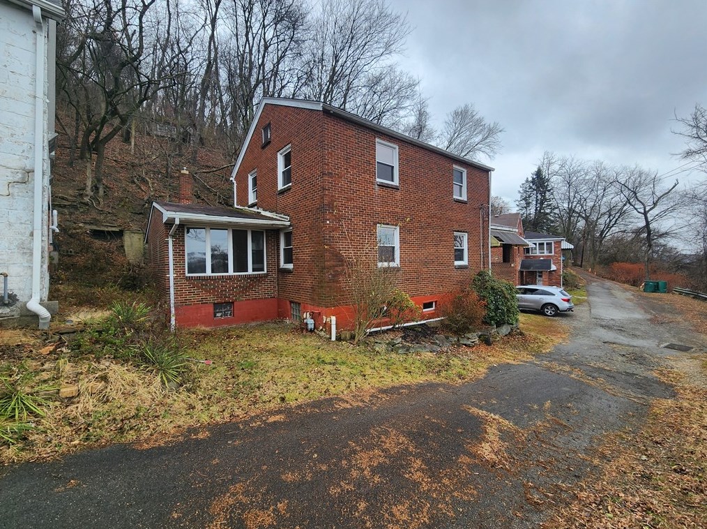 434 Oregon Ave, Glassport, PA 15045