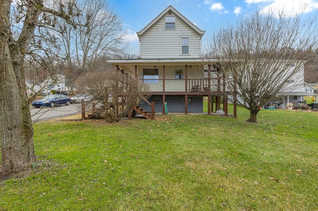 3999 Jordan St, South Heights, PA 15081