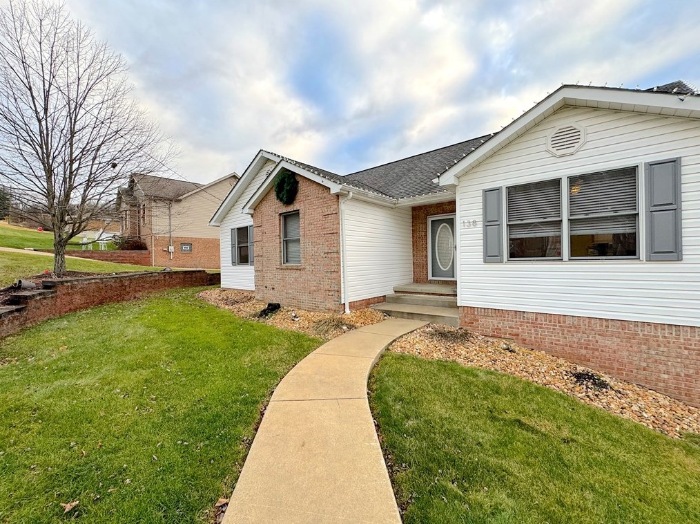 138 Kifer Hill Rd, Penn, PA 15675