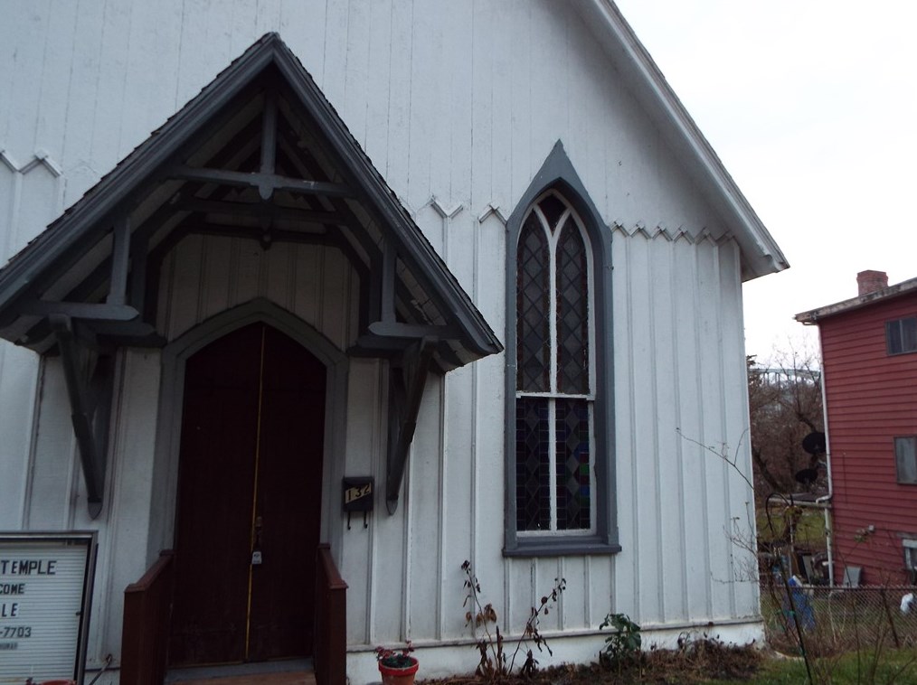 132 Main St, West Brownsville, PA 15417-2359