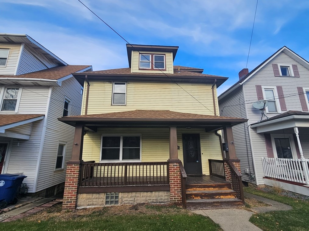 1210 Beaver Ave, Ellwood City, PA 16117