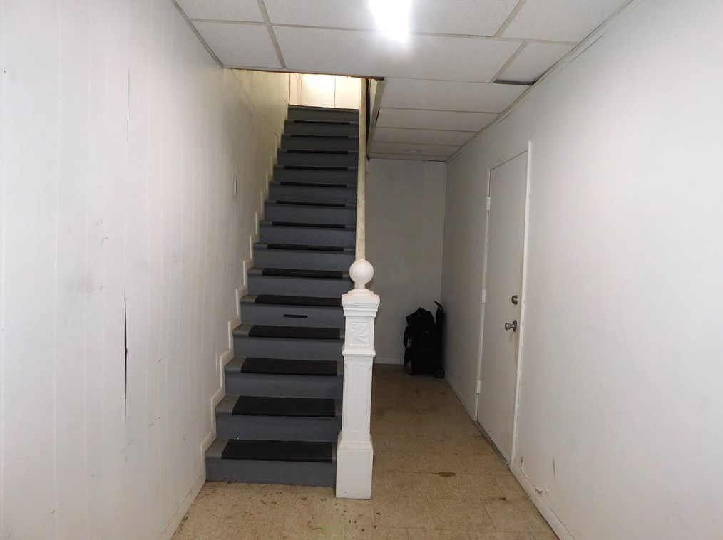 249 E 15th Ave, Whitaker, PA 15120