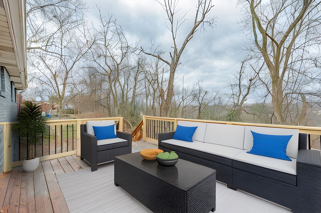 844 Cottonwood Dr, Monroeville PA  15146-1157 exterior