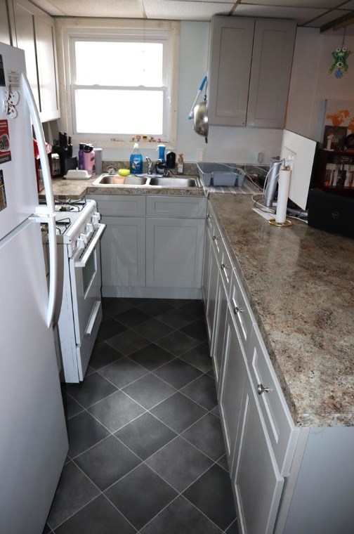 535 Burns Ave, Indiana PA 15701-1901 exterior