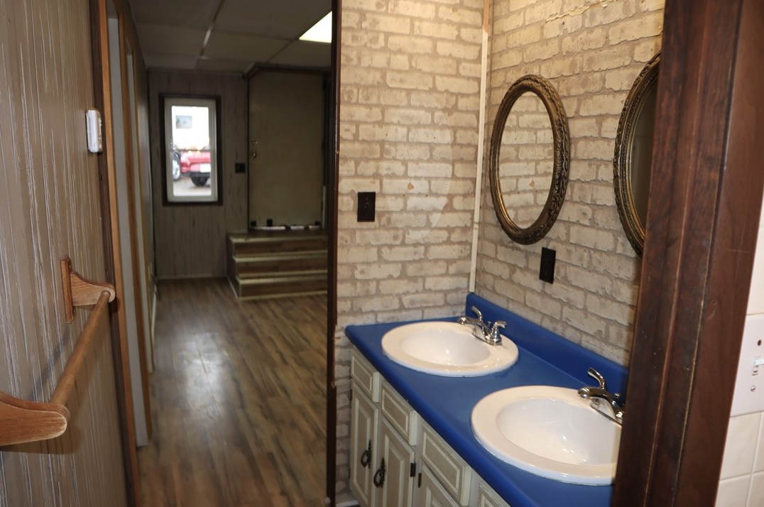 535 Burns Ave, Indiana PA 15701-1901 exterior