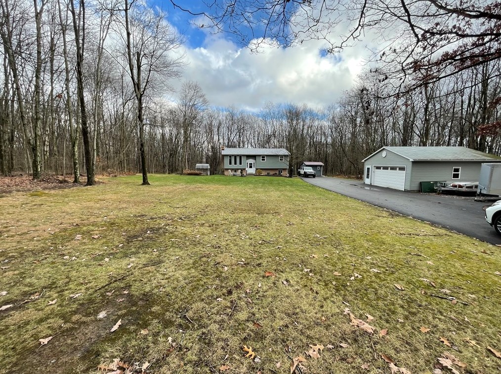 902 W Sunbury Rd, West Sunbury, PA 16061