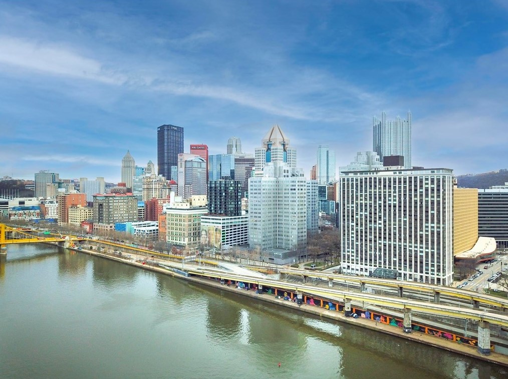 320 Fort Duquesne Blvd, Pittsburgh PA 15222-1121 exterior