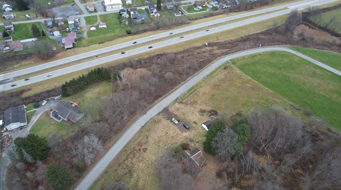 815 Harmony Fisher Ave, Ellwood City PA  16117-3145 exterior