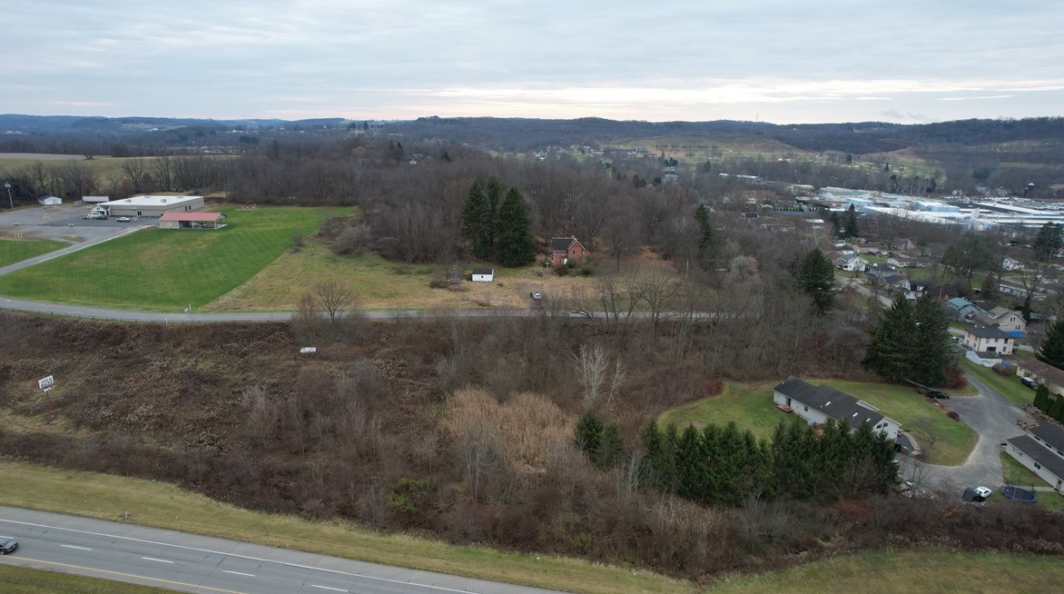 815 Harmony Fisher Ave, Ellwood City PA  16117-3145 exterior