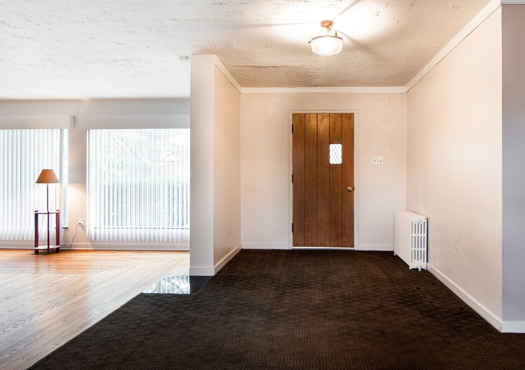 625 Mercer Rd, Butler, PA 16001-1822