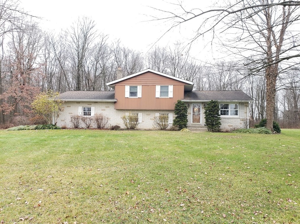 2525 Moores Corner Rd, Volant, PA 16156-6405