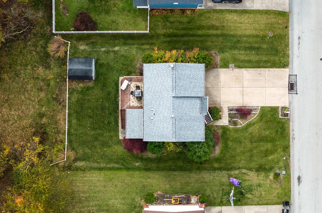 3526 Fox Chase Dr, Imperial PA  15126-9600 exterior