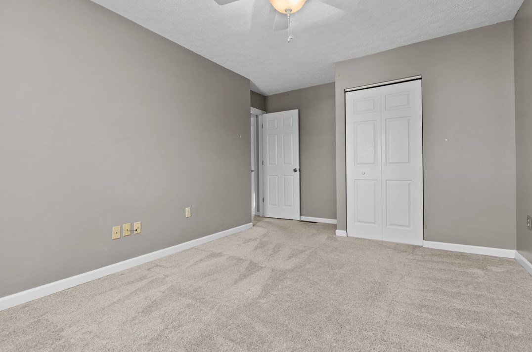 3526 Fox Chase Dr, Imperial PA  15126-9600 exterior