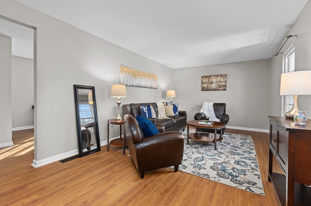 3526 Fox Chase Dr, Imperial, PA 15126-9600