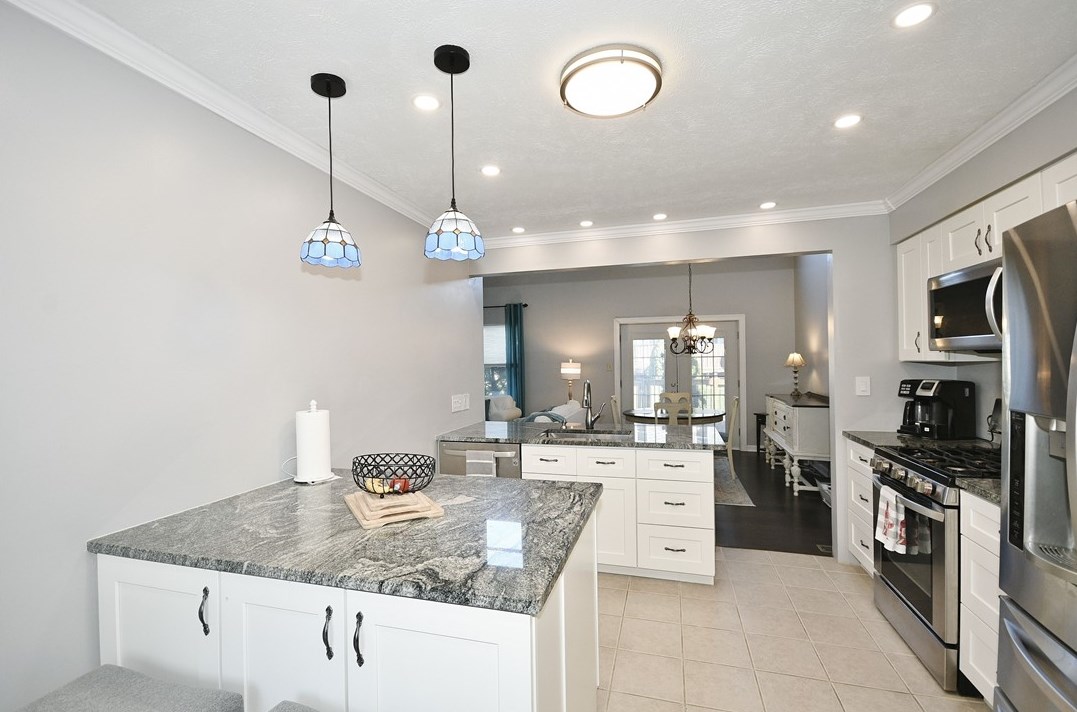 1417 Lexington Dr, Lawrence, PA 15055