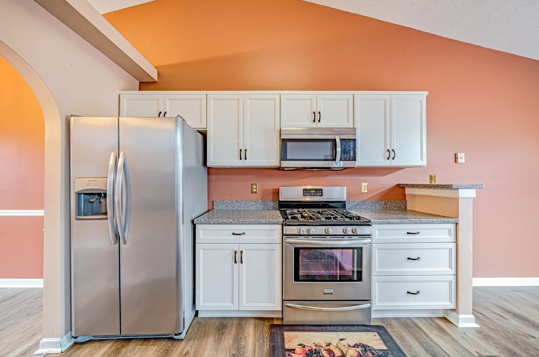 501 Jackson Dr, Apollo PA  15613-1744 exterior
