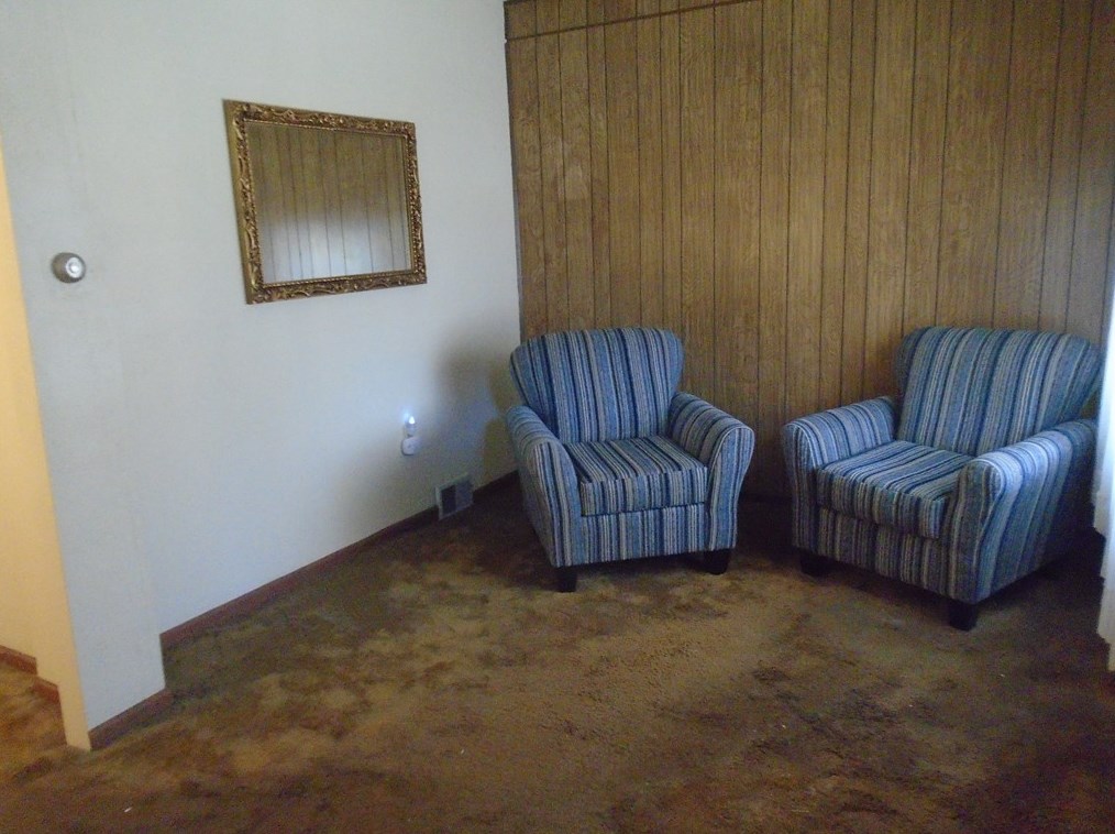 323 Locust St, Ambridge, PA 15003