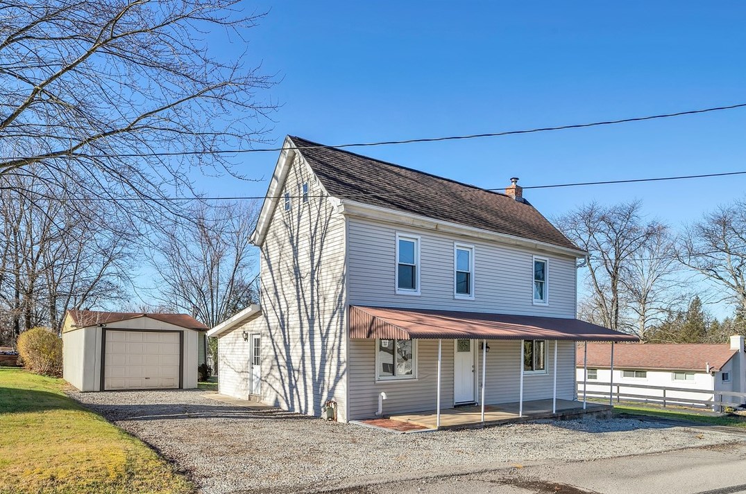 2411 Locust St, Latrobe, PA 15650