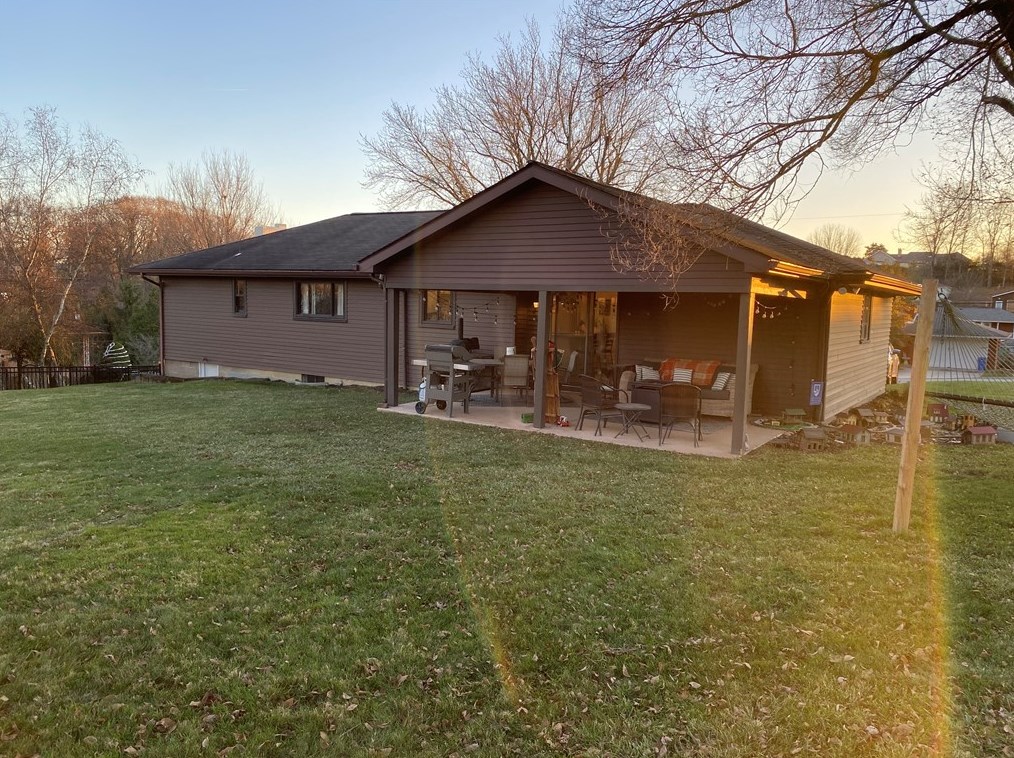 671 Turnpike St, North Huntingdon, PA 15642