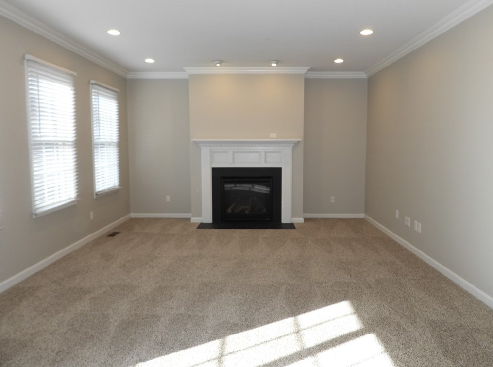 1097 Woodlawn Dr, Canonsburg, PA 15317