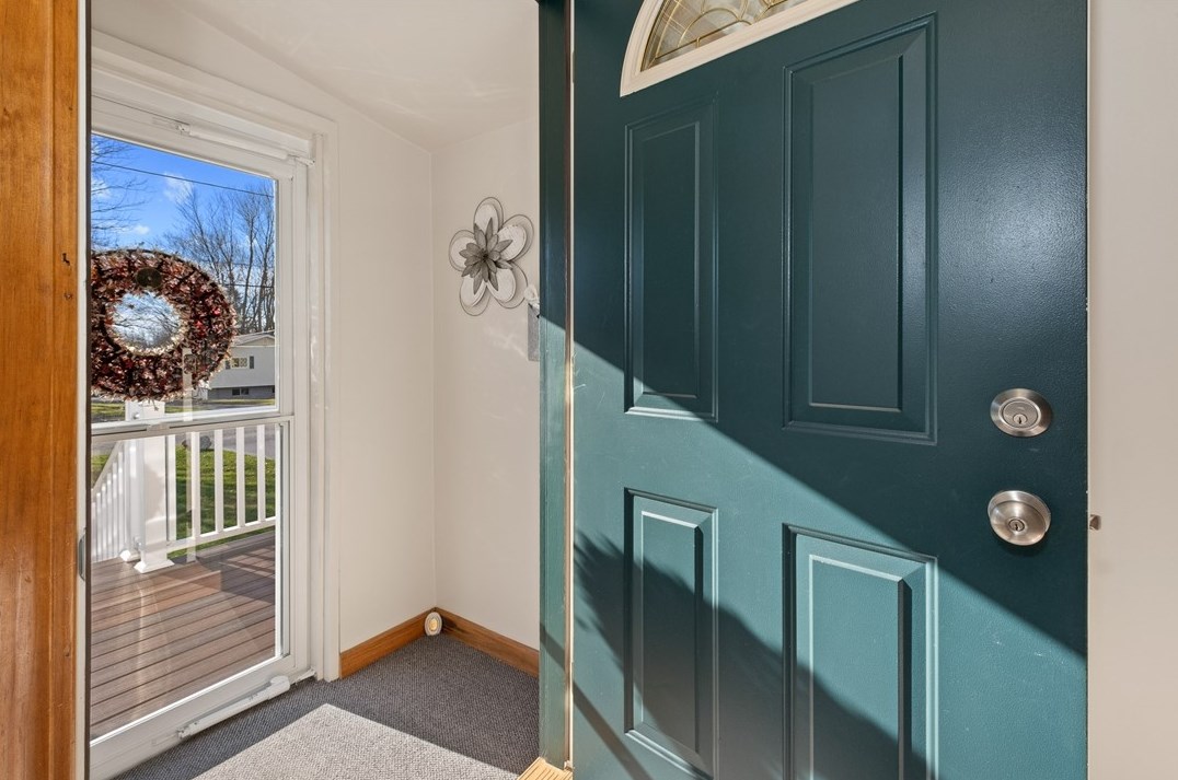 451 Falls Ave, New Castle, PA 16105-1413