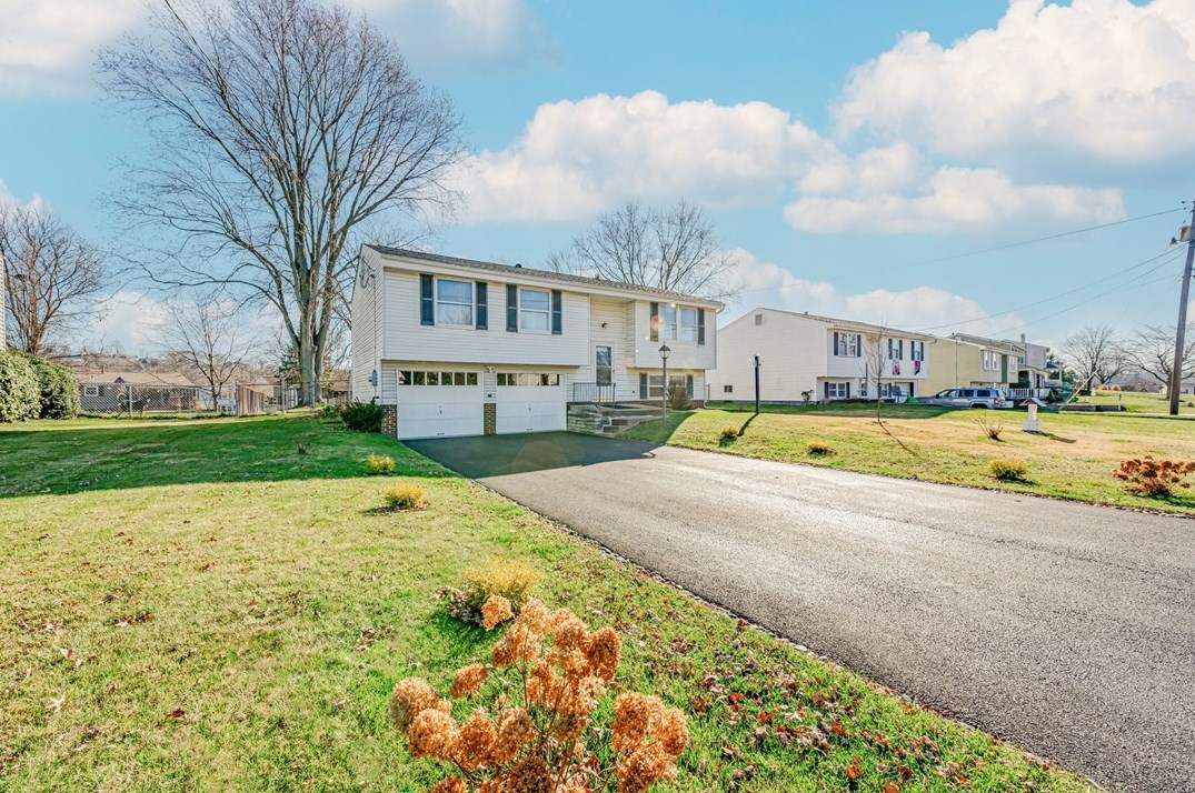 107 Fosterville Rd, Greensburg PA  15601-4713 exterior