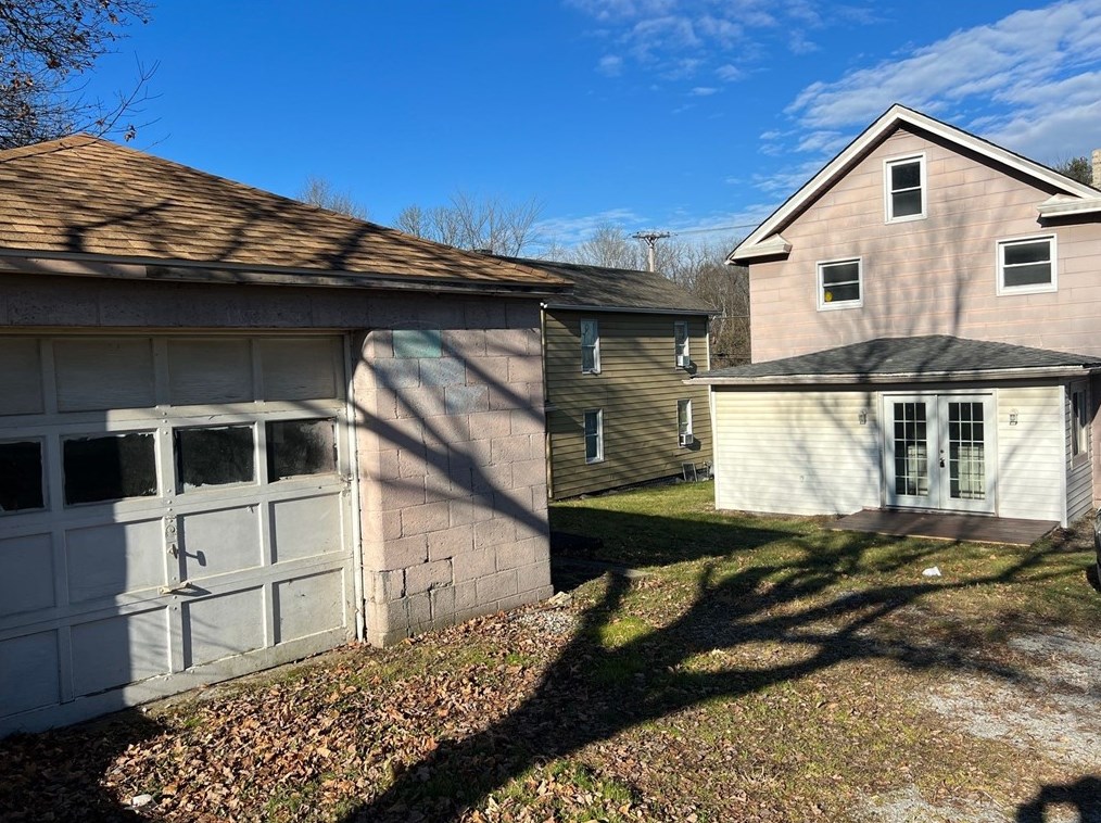 1427 W Washington St, New Castle, PA 16101