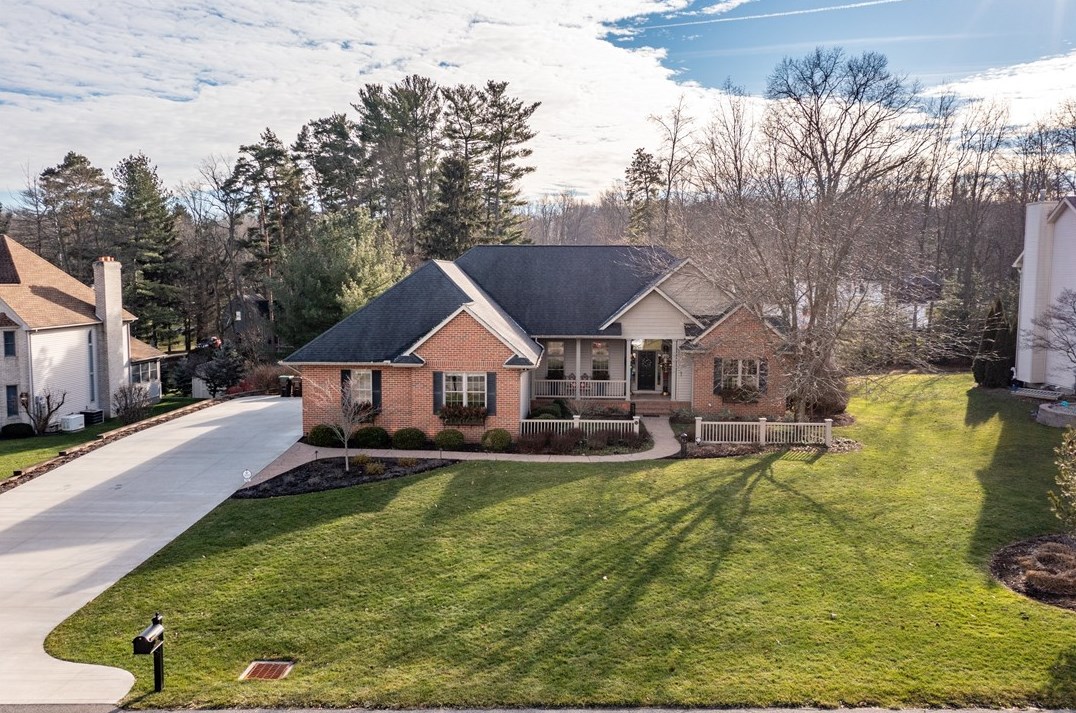 752 Bobwhite Dr, Hermitage, PA 16148
