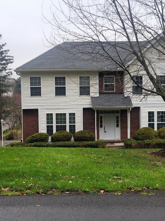 204 Lakeview Ct, Seven Fields, PA 16046