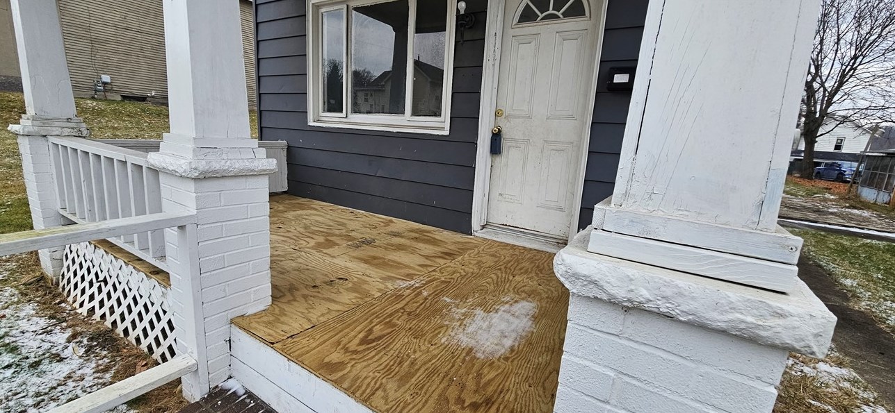 422 Waldo St, New Castle, PA 16101