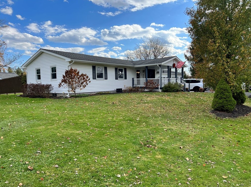1601 Park Ln, Greenville, PA 16125-8822