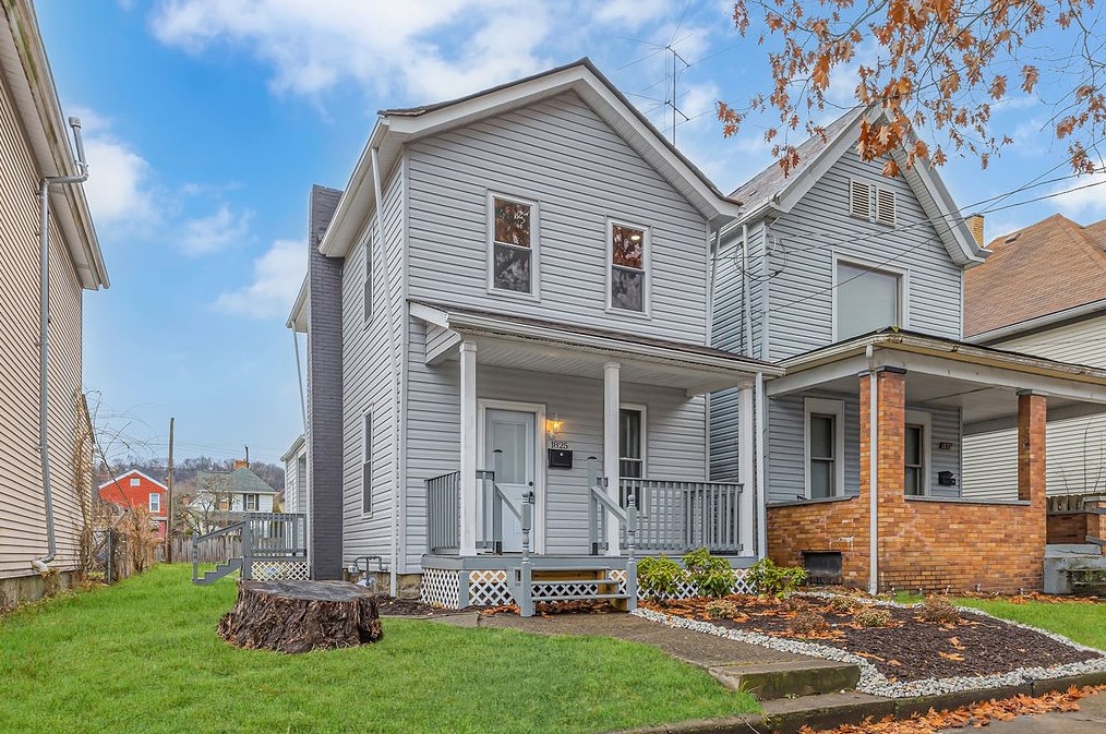 1825 3rd Ave, Beaver Falls, PA 15010