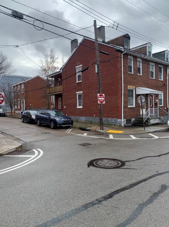 4128 Willow St, Pittsburgh, PA 15201
