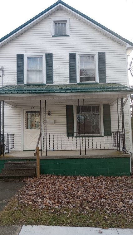34 Wilbur St, Greenville, PA 16125-1932