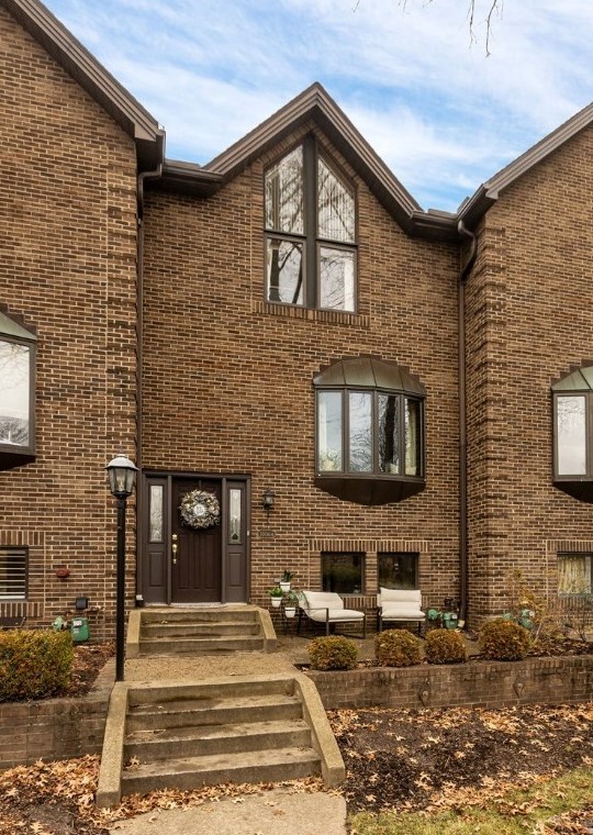 10064 Mansion Dr, Gibsonia, PA 15044