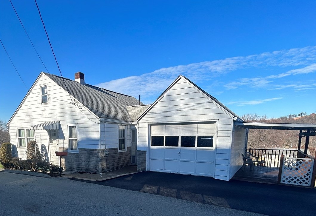 48 Pearl Aly, Monongahela PA 15063-3639 exterior