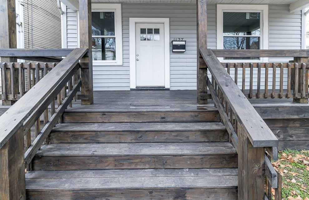 1127 4th Ave, Beaver Falls, PA 15010