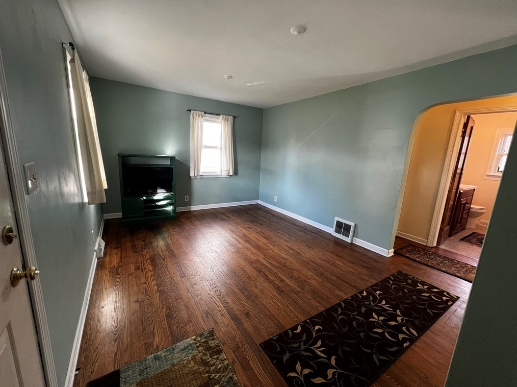 3514 College Ave, Beaver Falls, PA 15010