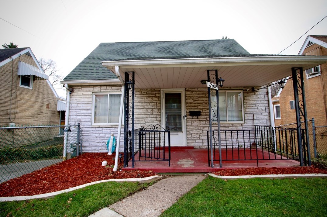 249 James St, North Versailles, PA 15137