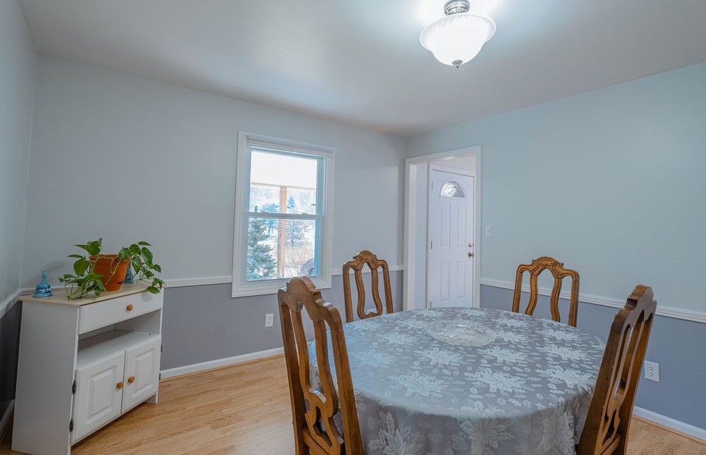 429 Markle Rd, Apollo PA  15613-8716 exterior
