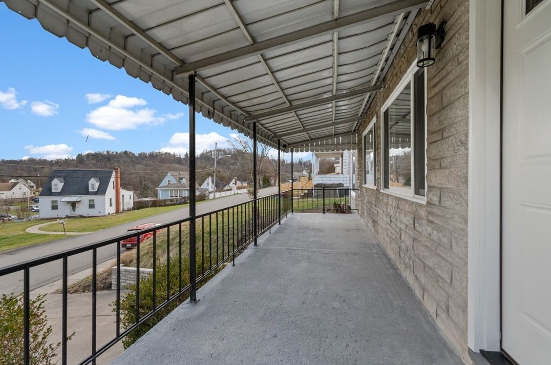 400 Woodland Rd, North Versailles, PA 15137-2048