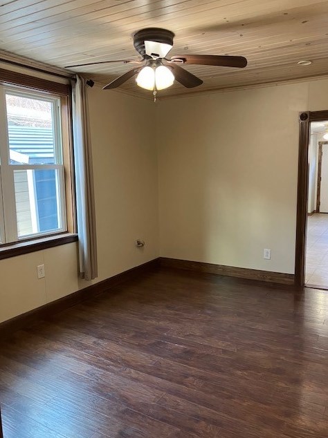 252 Thomas St, Hollsopple, PA 15935