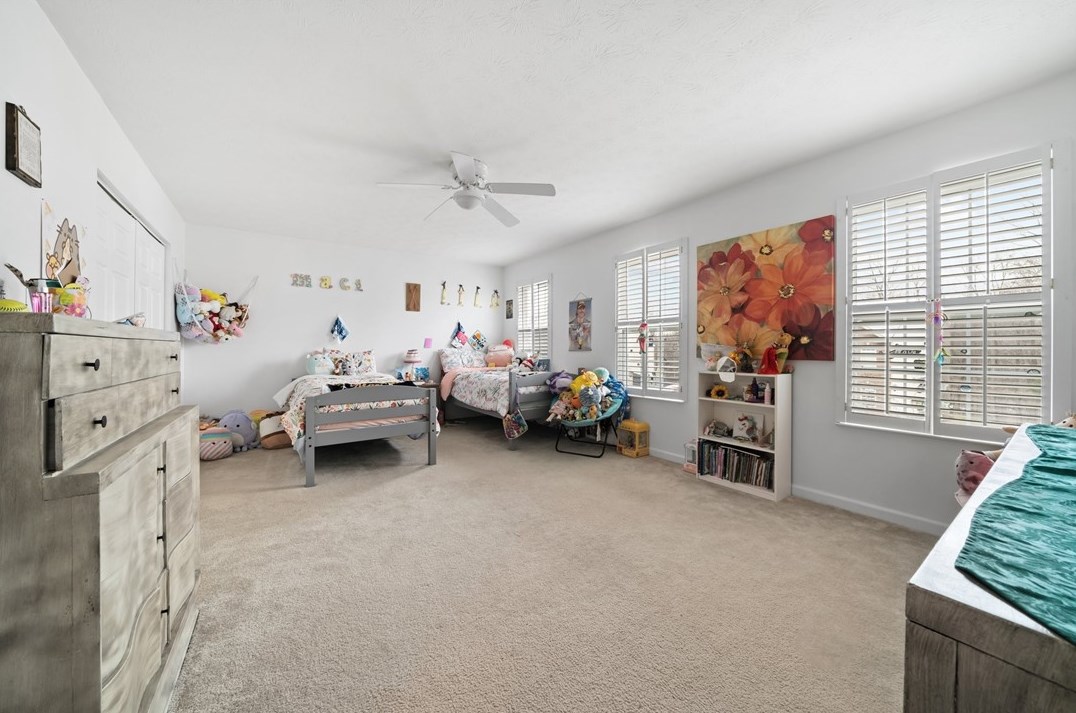 433 Chapeldale Dr, Apollo PA  15613-8342 exterior