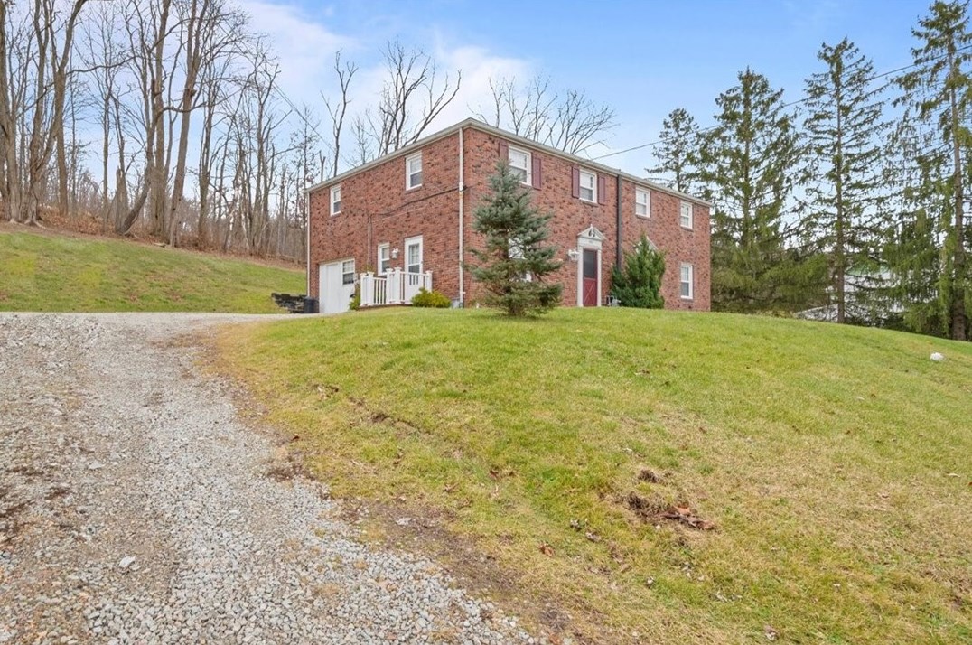 552 Mcclane Farm Rd, Washington PA  15301-6125 exterior