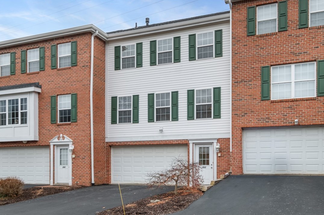 202 Northglen Ct, Gibsonia, PA 15044