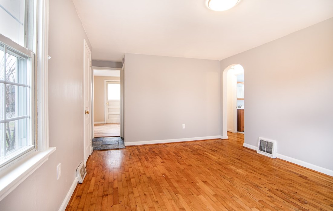 231 Rockenstein Ave, Butler, PA 16001-3332