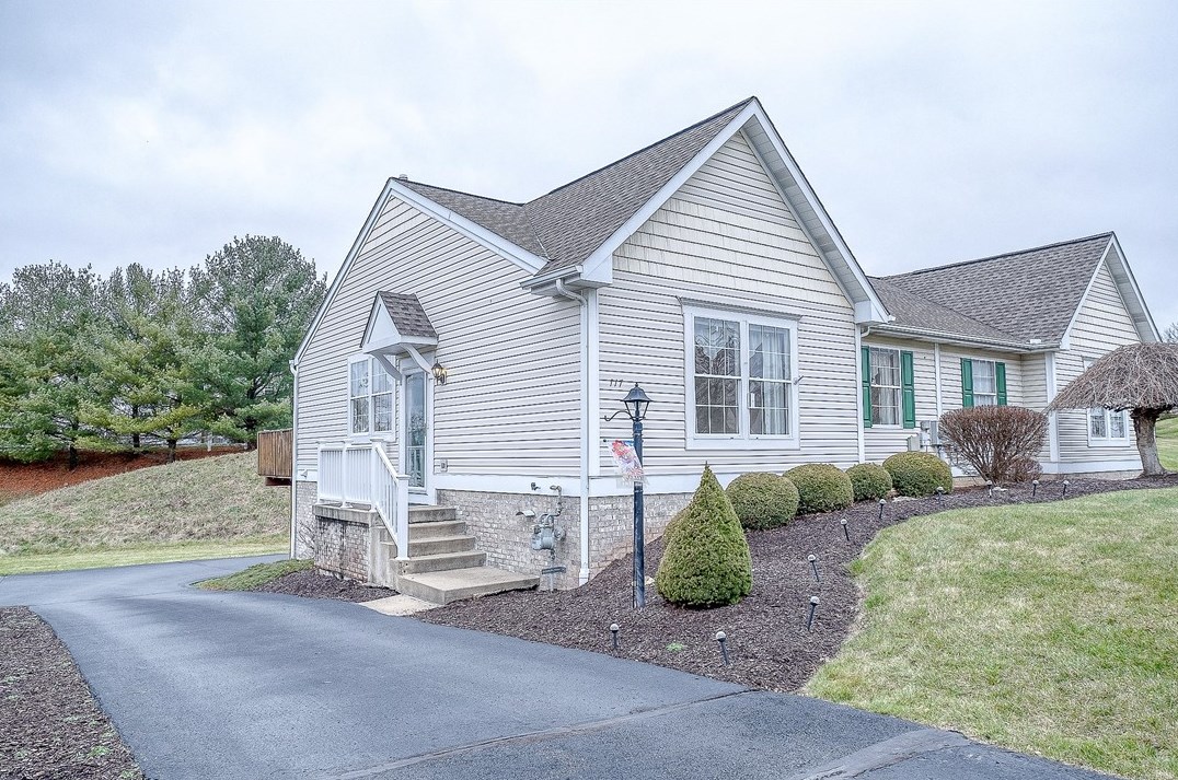 117 Sedeca Dr North, Canonsburg, PA 15317