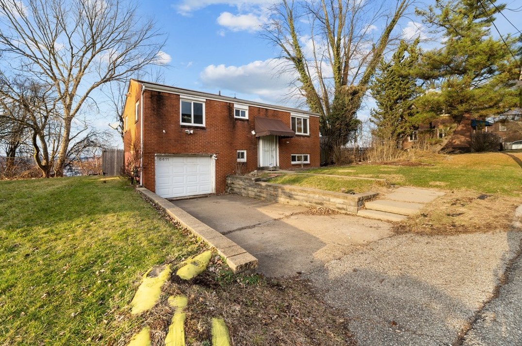 6411 Adelphia St, Pittsburgh, PA 15206