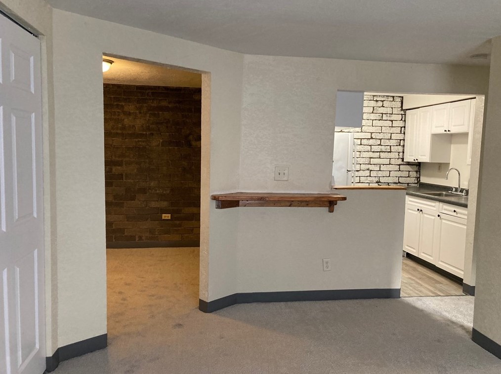 200 Milltown Rd #211, New Kensington, PA 15068